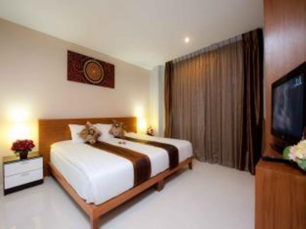 Rama Kata Beach Hotel エクステリア 写真