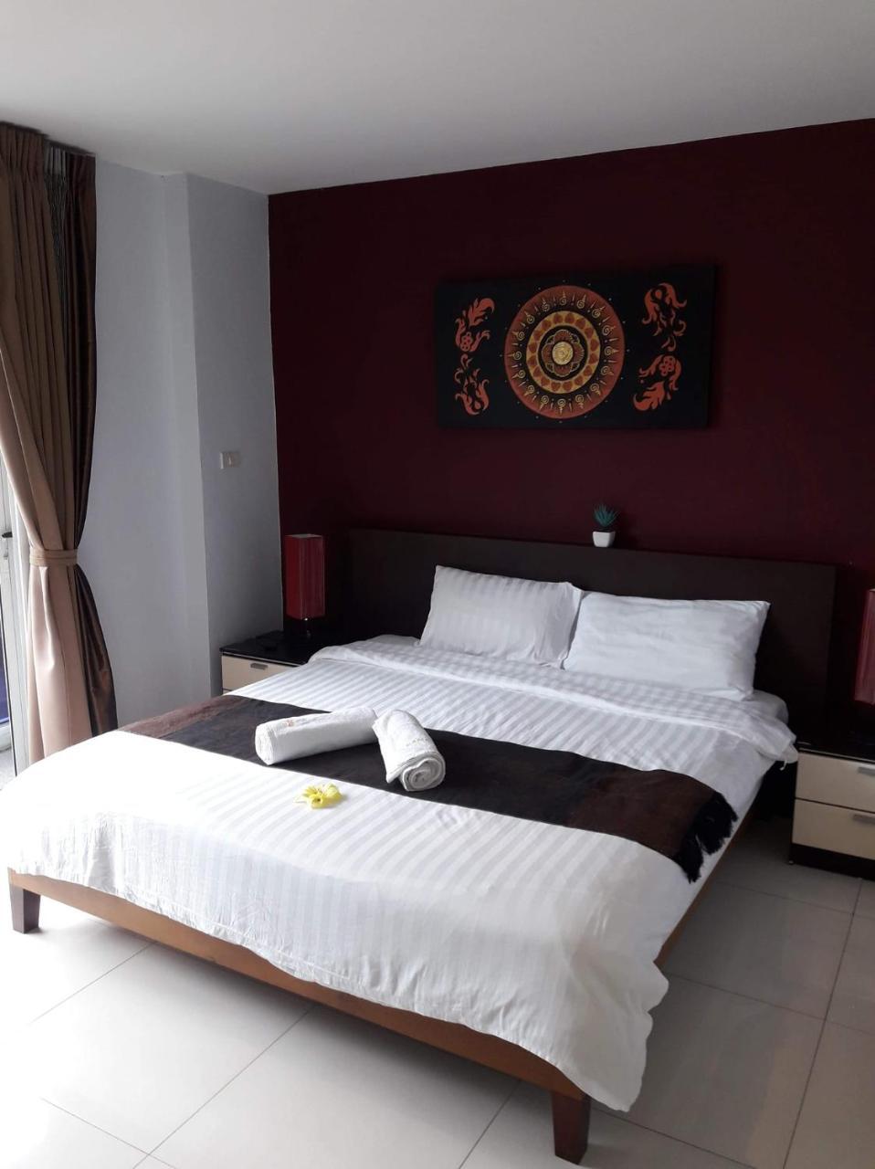 Rama Kata Beach Hotel エクステリア 写真