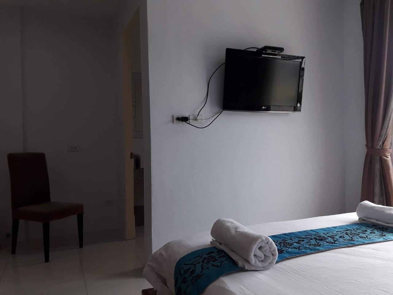 Rama Kata Beach Hotel エクステリア 写真